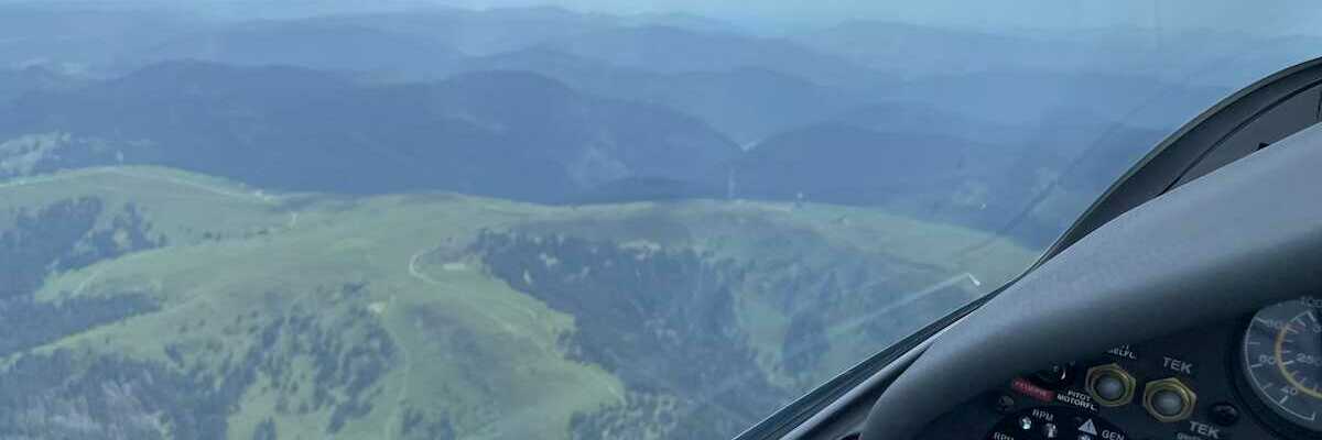 Flugwegposition um 13:20:15: Aufgenommen in der Nähe von Breisgau-Hochschwarzwald, Deutschland in 1901 Meter